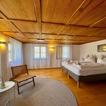 Apartment Charmantes Bauernchalet Alois